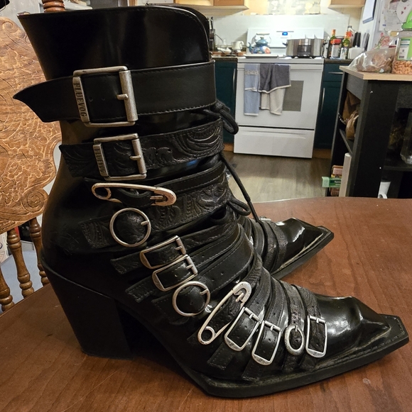 John Fluevog Shoes - John Fluevog Conceptual Cookie